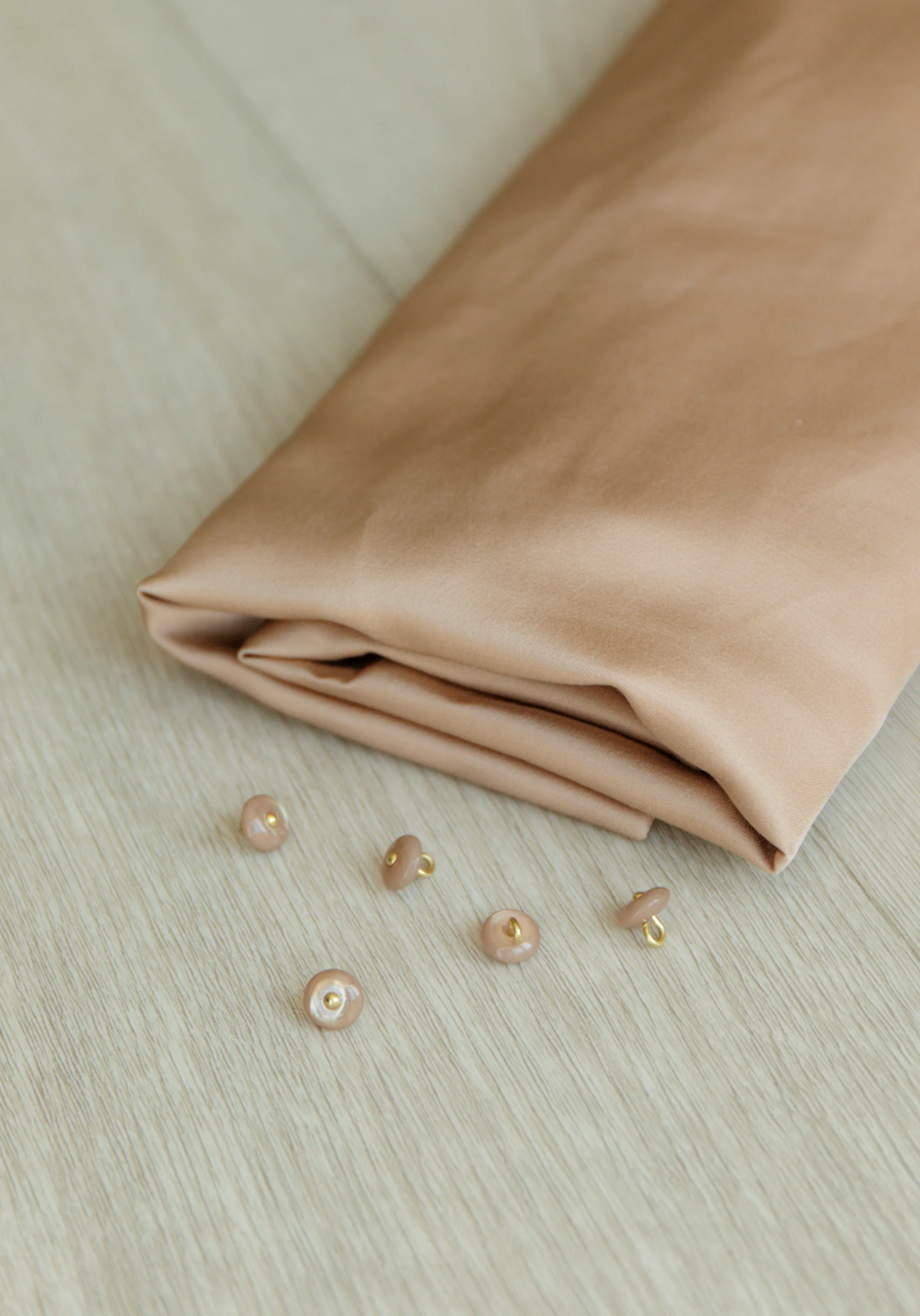 Bouton à coudre en nacre Wink Glossy 10 mm - Plusieurs couleurs - Image 16