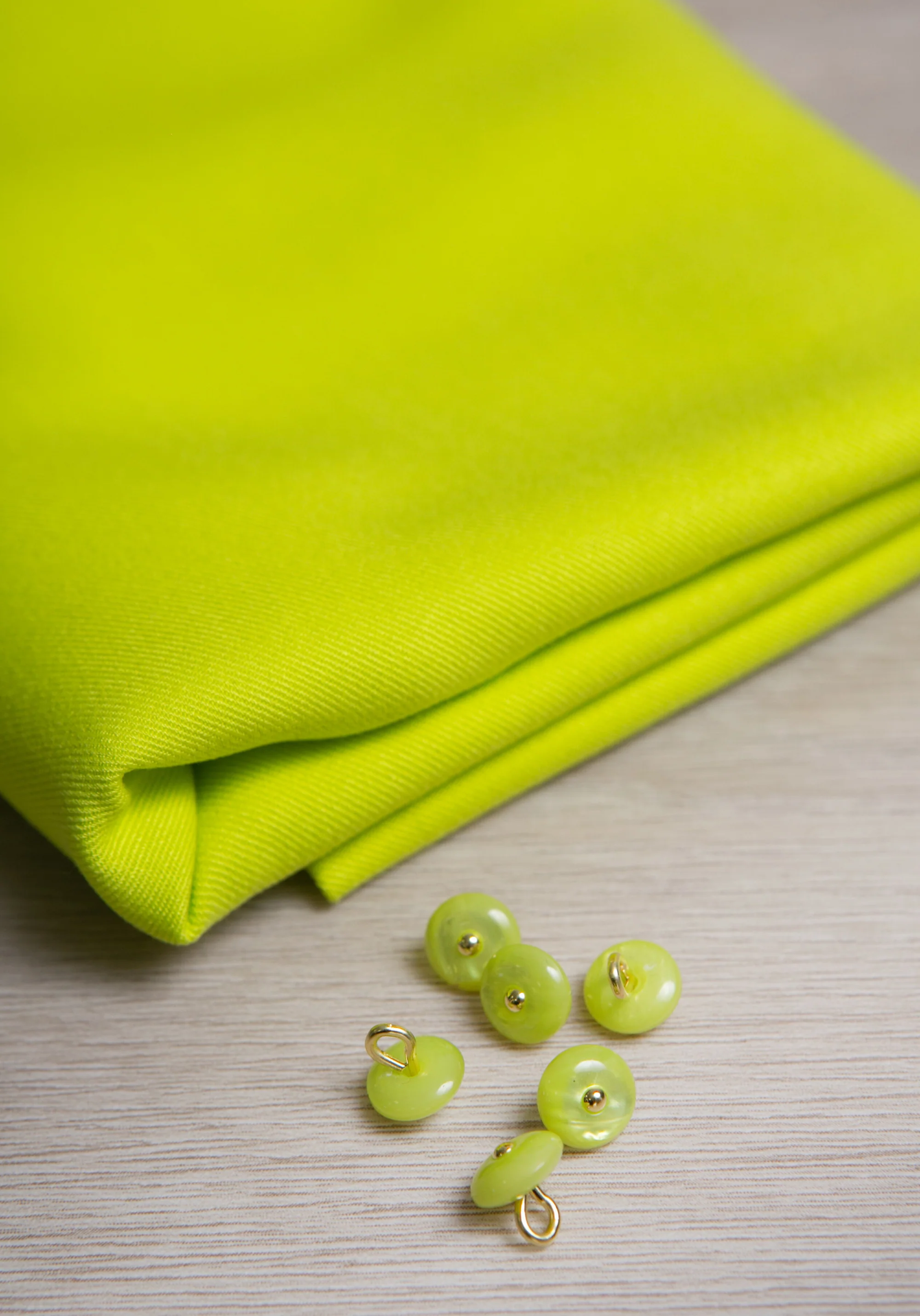 Bouton à coudre en nacre Wink Glossy 10 mm - Plusieurs couleurs - Image 19