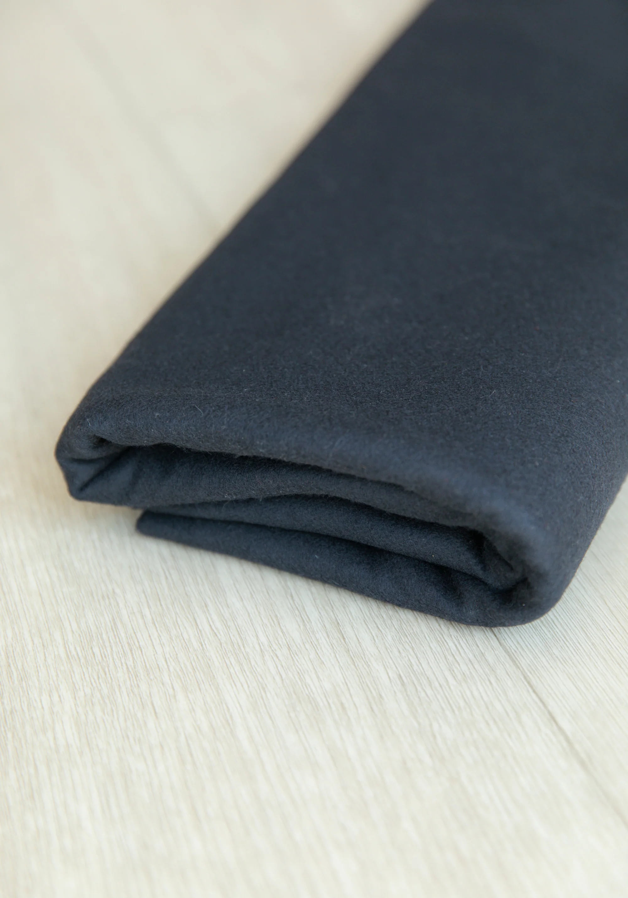 COUPON 210 cm - Tissu lainage manteaux Encre - Image 6