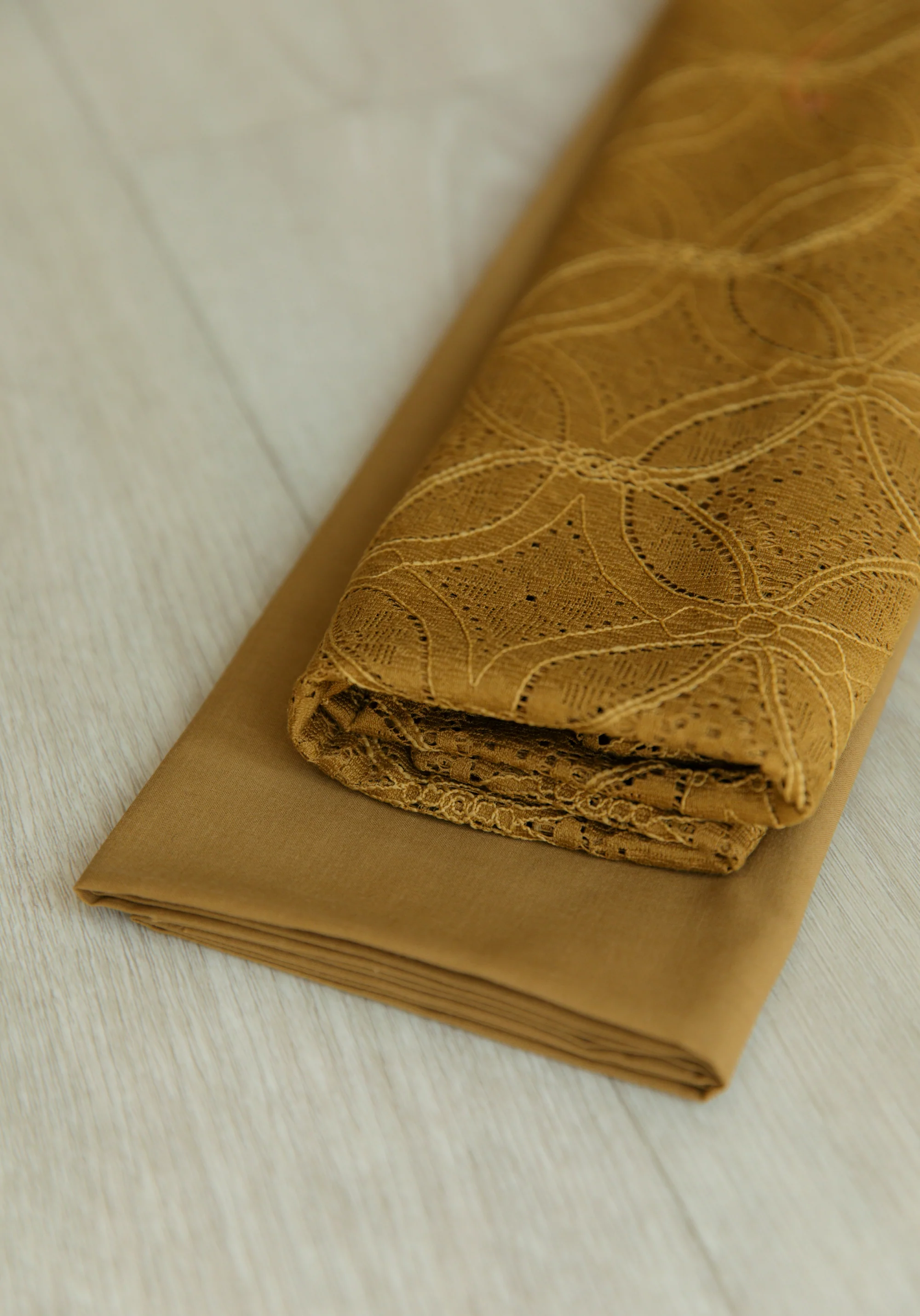 COUPON 30 cm - Tissu dentelle Botanica - Smoky Blue - Image 31