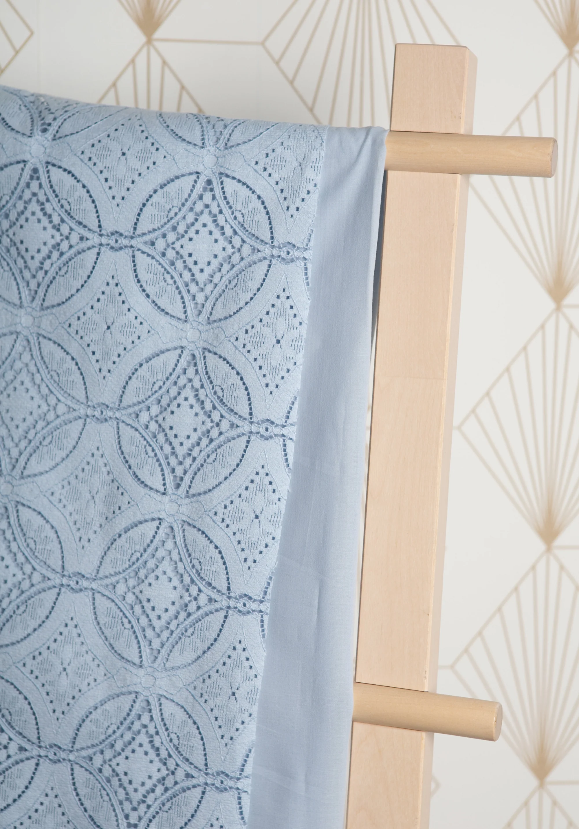 COUPON 30 cm - Tissu dentelle Botanica - Smoky Blue - Image 4