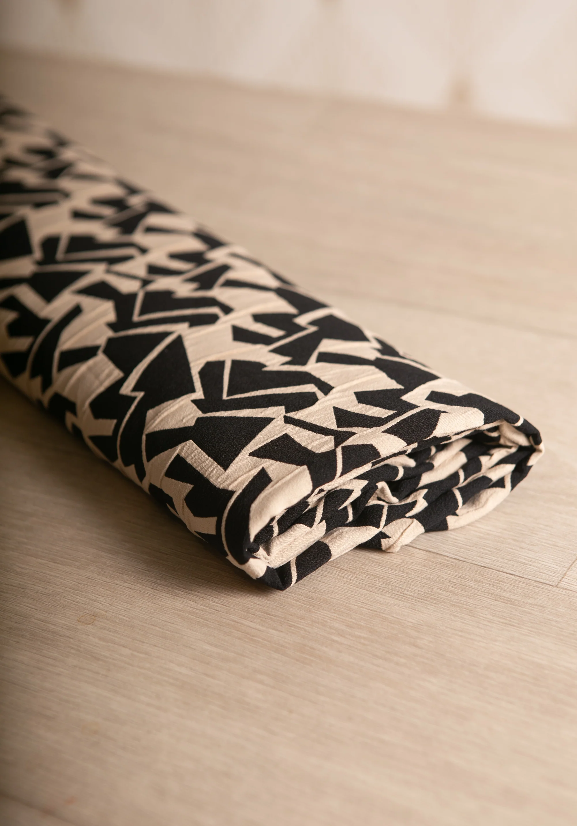 Tissu jacquard Clash - Laize 130 cm - Plusieurs coloris - Image 10