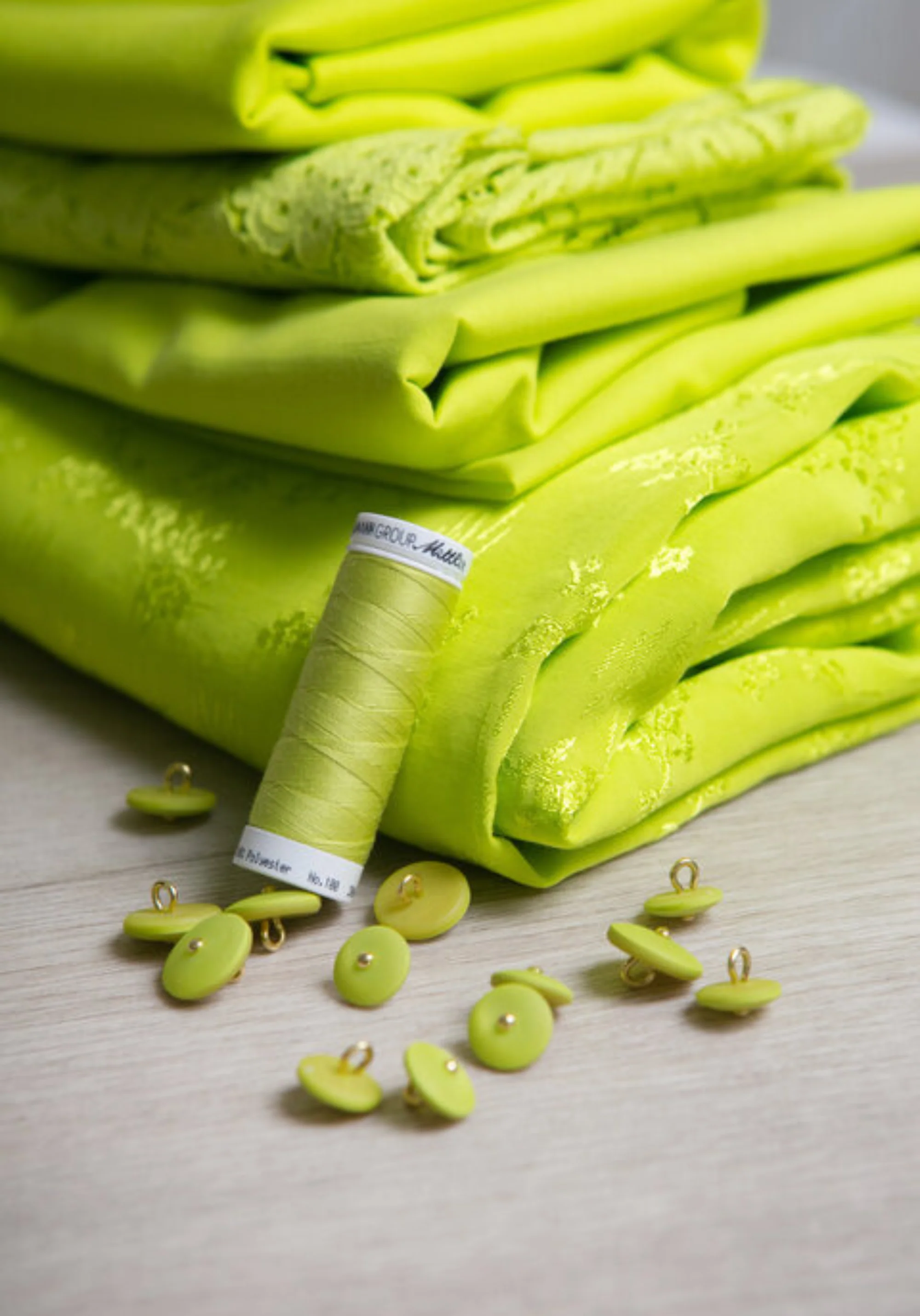 Tissu jacquard de viscose Lily - Plusieurs coloris - Image 7