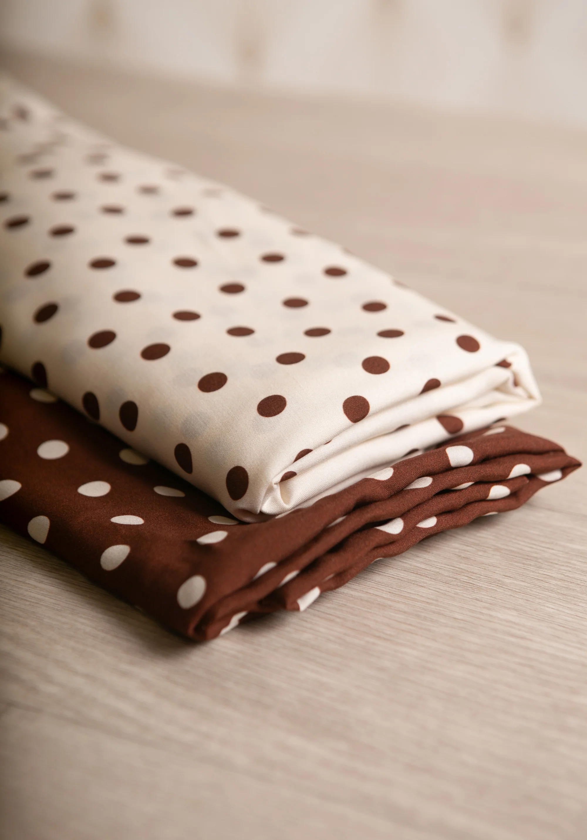 Tissu popeline de viscose imprimée Lunares - Plusieurs coloris - Image 15