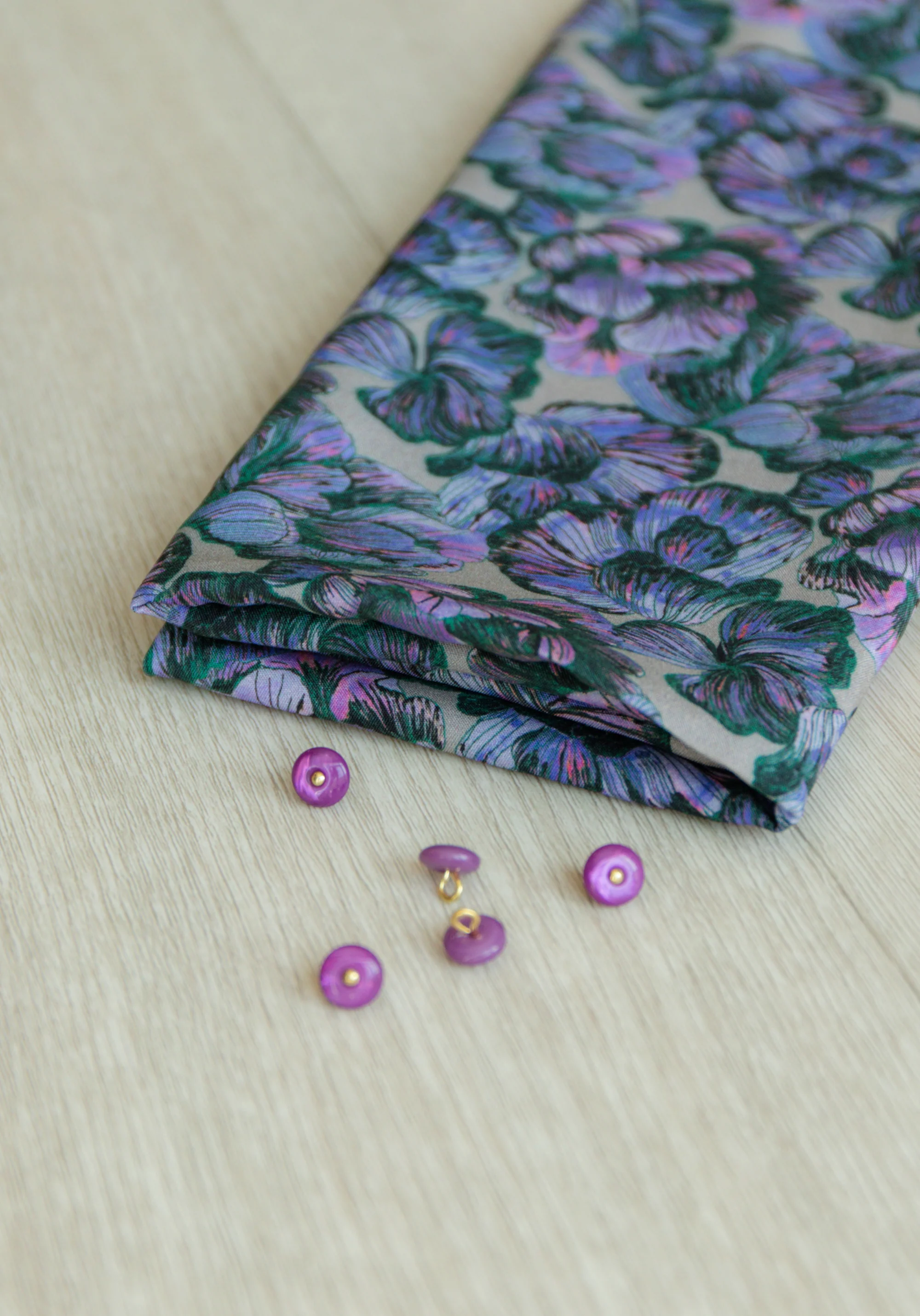 Tissu popeline de viscose imprimée Panache Mauve - Image 6